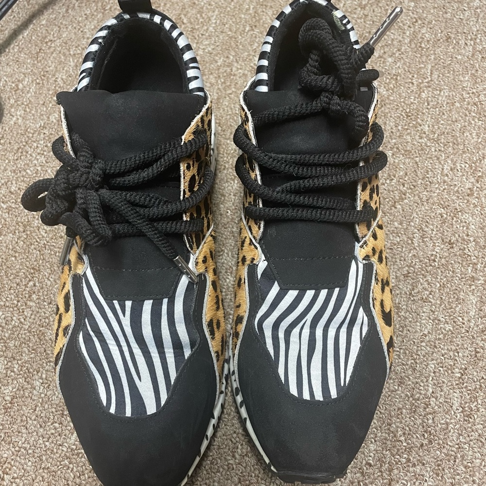 Steve Madden sneakers!